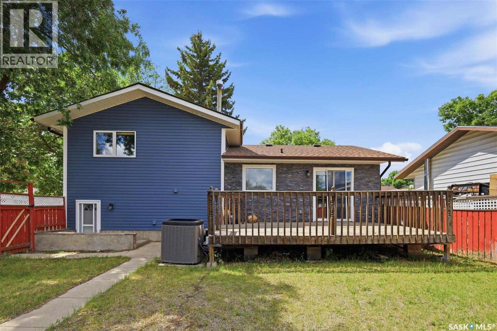 483 Wakabayashi CRESCENT — photo 37