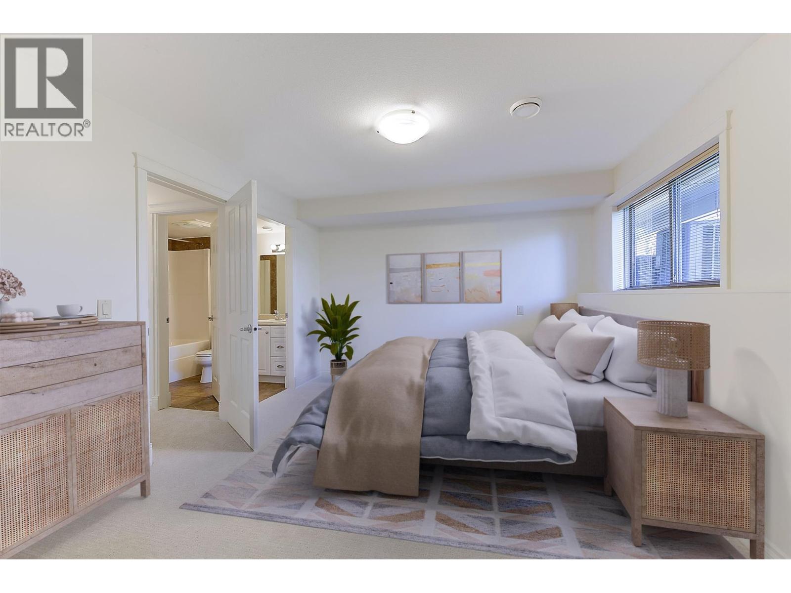 118 245 Snowsell Street, Kelowna