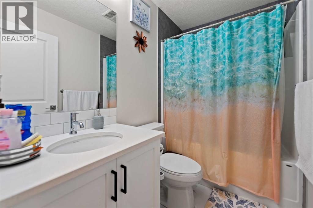 260 Homestead Grove NE - 27