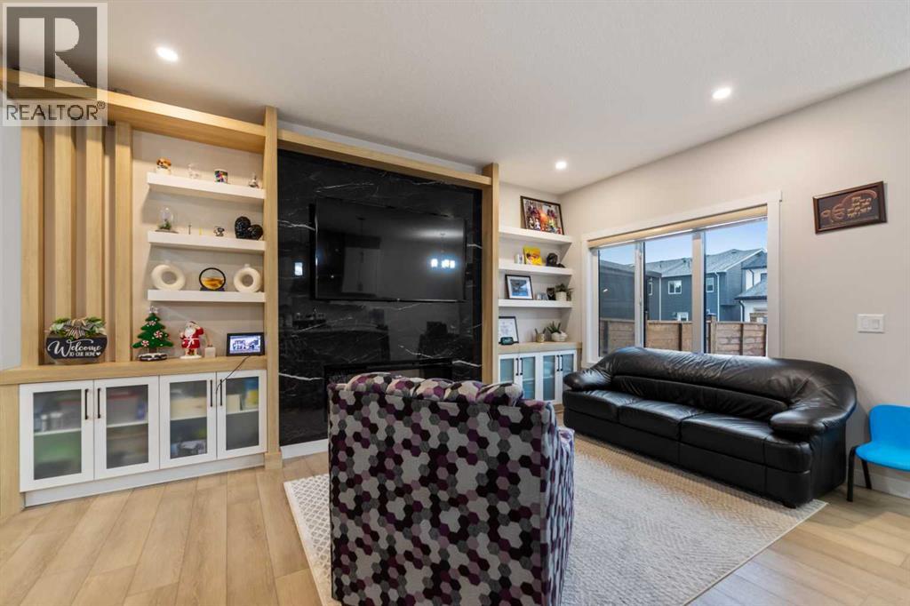 260 Homestead Grove NE - 9