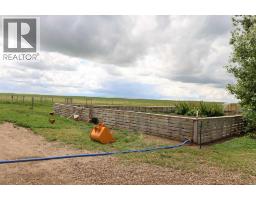 Family room - 85080 Rr 165, Taber, AB T1G2C6 Photo 8