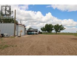 Bedroom - 85080 Rr 165, Taber, AB T1G2C6 Photo 9