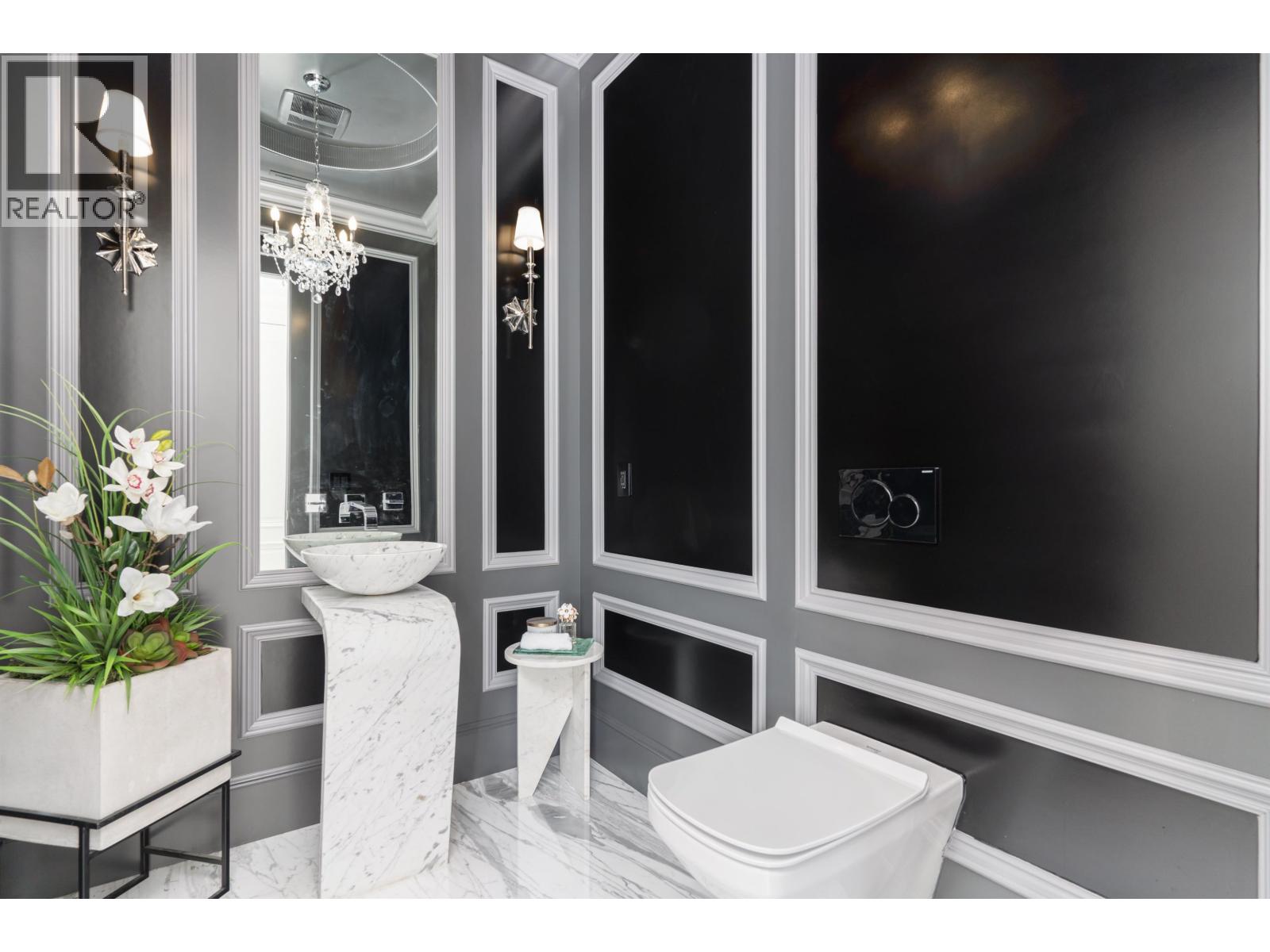 4 Bed, 7 Bath House for Sale in Vancouver – 8083 ANGUS DRIVE, Vancouver – MLS# R3137705 - Image 12
