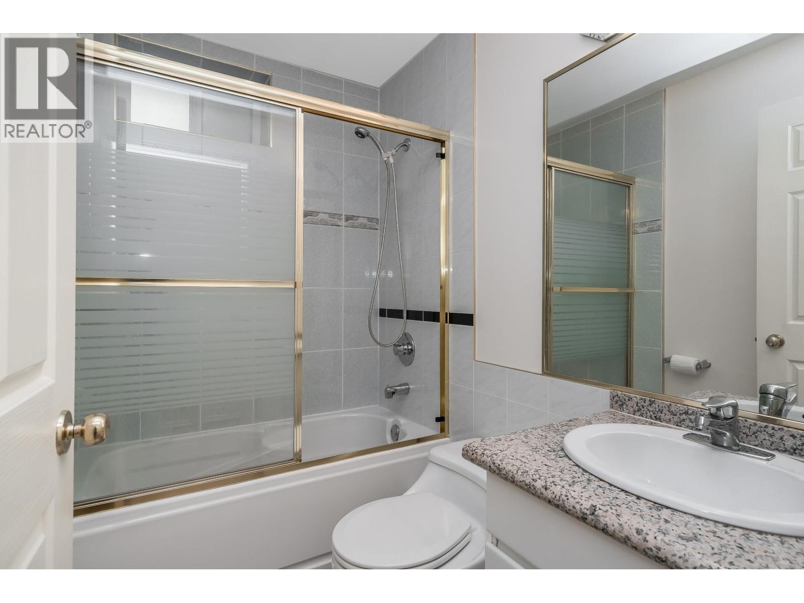 2304 GARDEN DRIVE, Vancouver