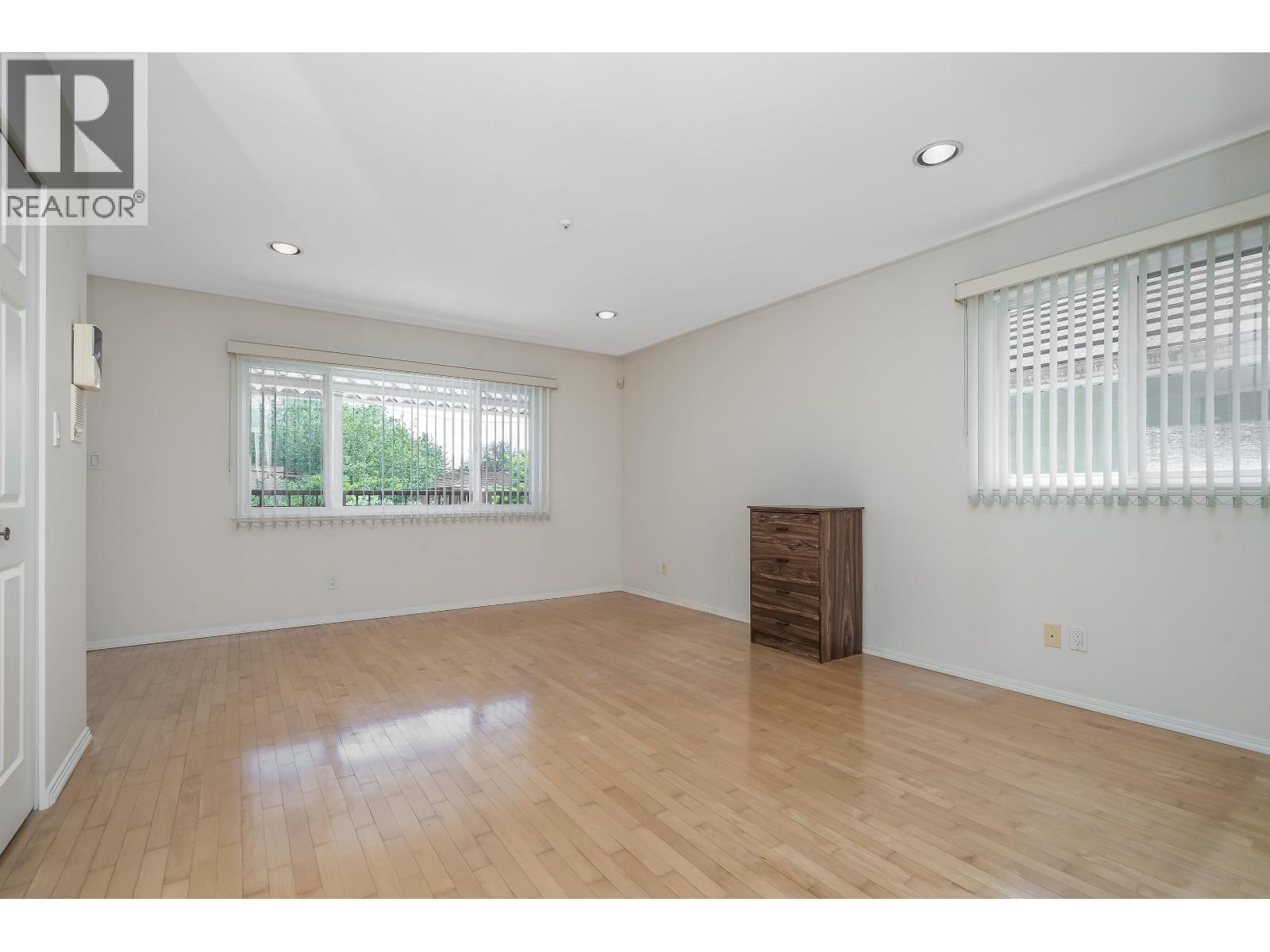 2304 GARDEN DRIVE, Vancouver