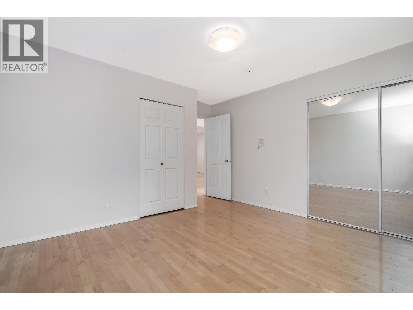 2304 GARDEN DRIVE, Vancouver