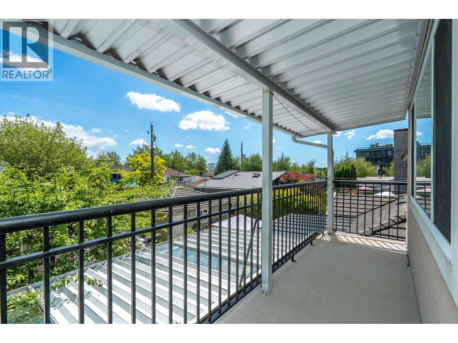 2304 GARDEN DRIVE, Vancouver
