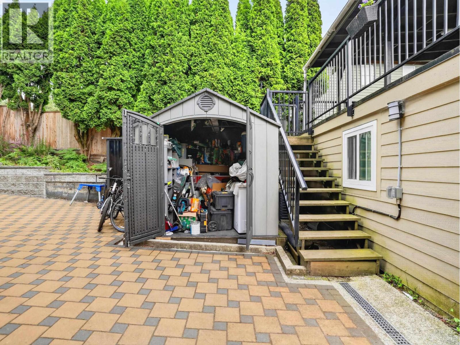 514 W 28TH STREET, North Vancouver