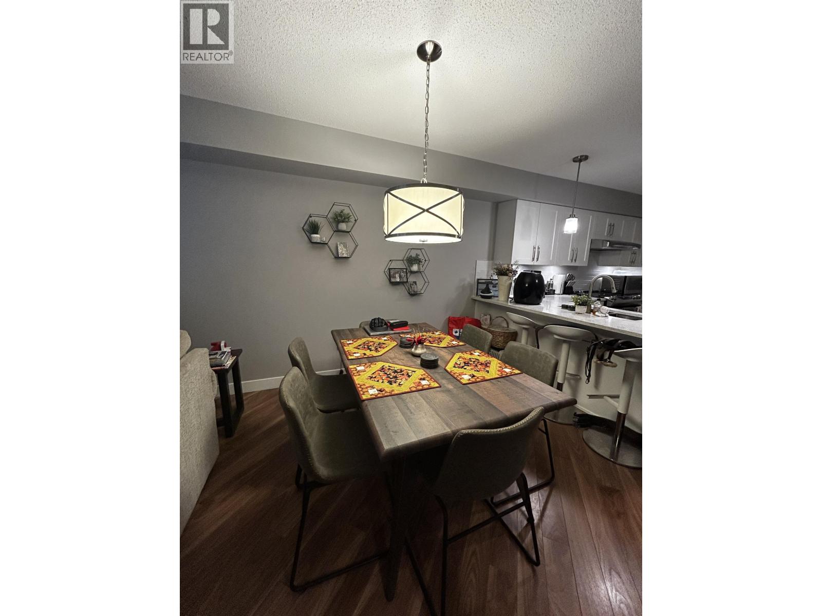 209 19677 MEADOW GARDENS WAY, Pitt Meadows