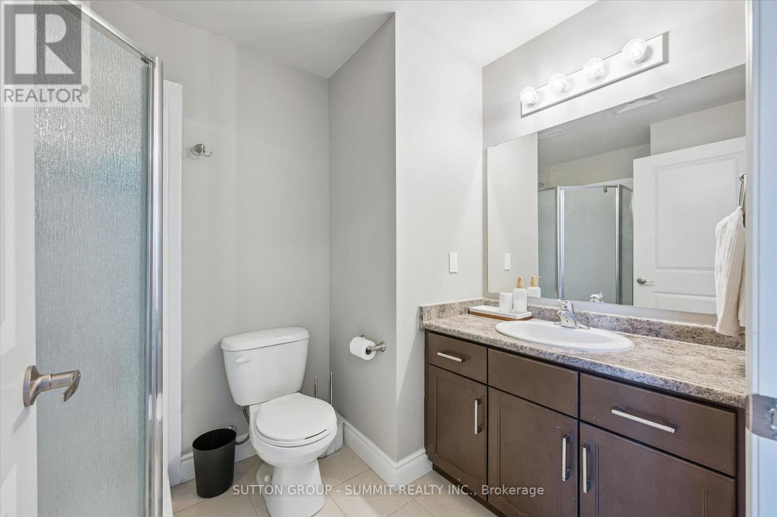#242 1077 GORDON STREET - 15