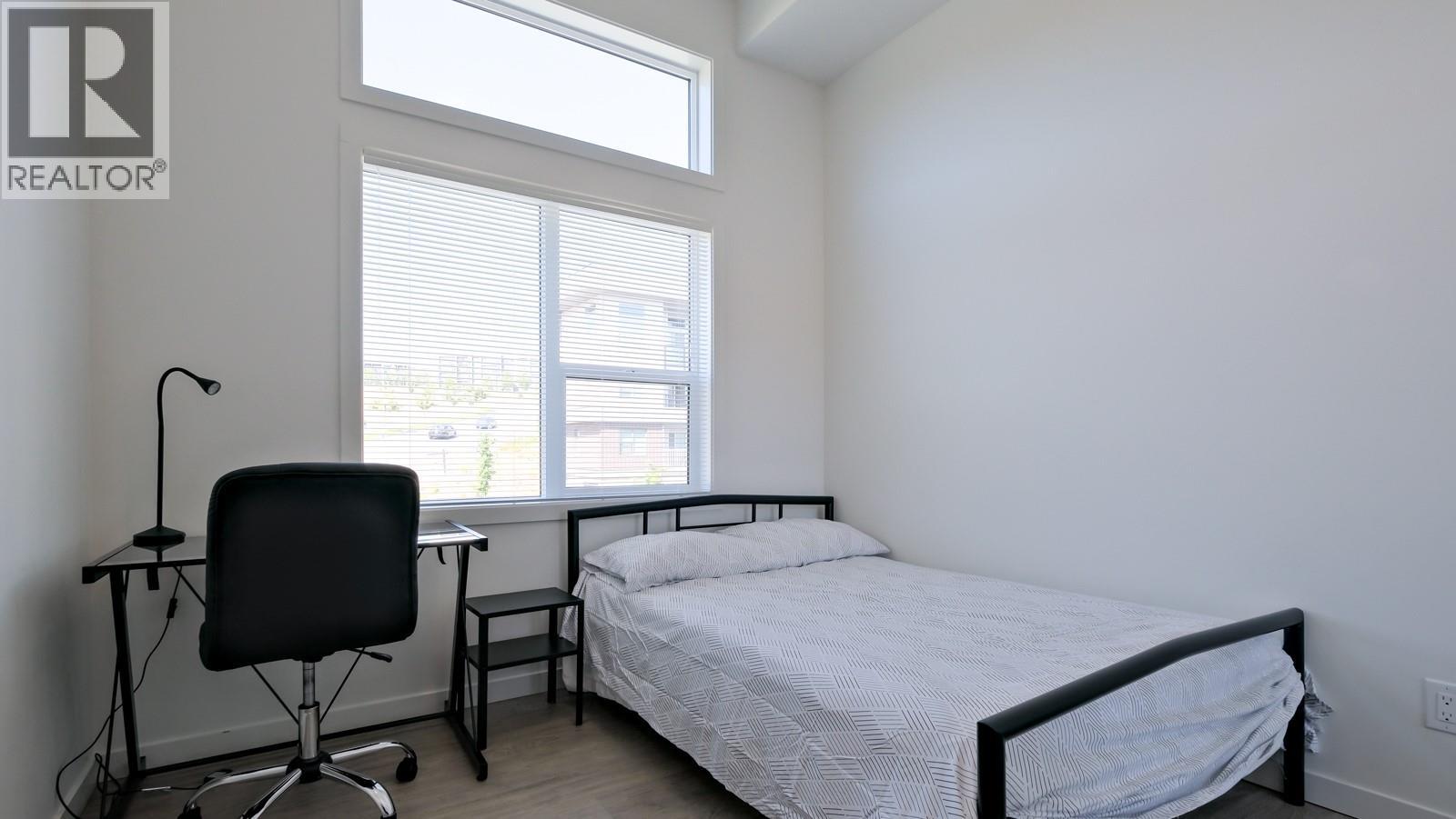 #PH11 625 Academy Way - 18