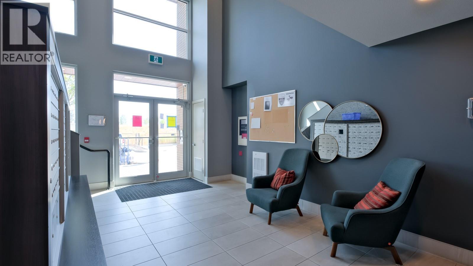 #PH11 625 Academy Way - 21
