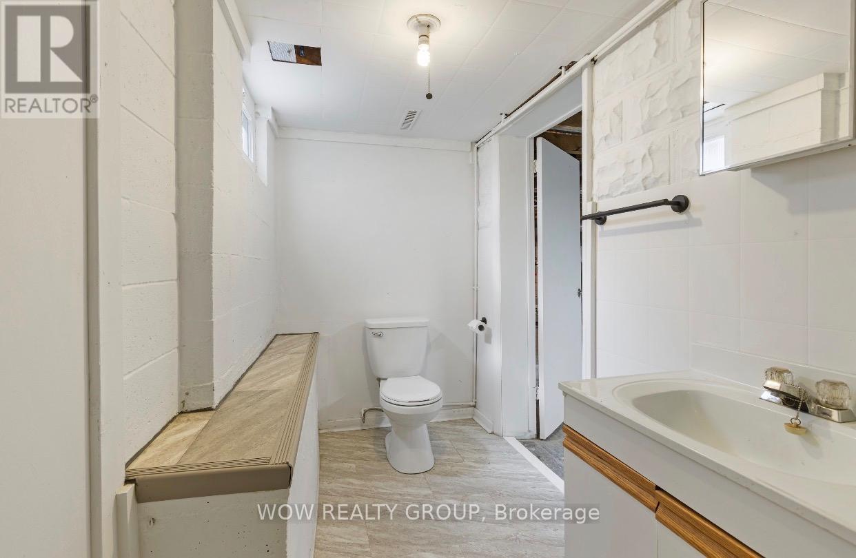 47 CLIFFORD AVENUE - 27