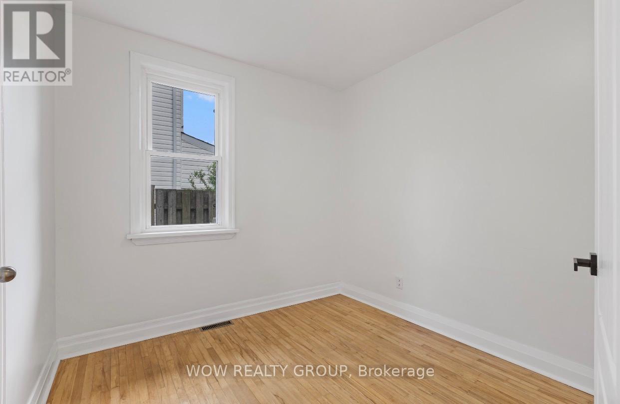 47 CLIFFORD AVENUE - 34