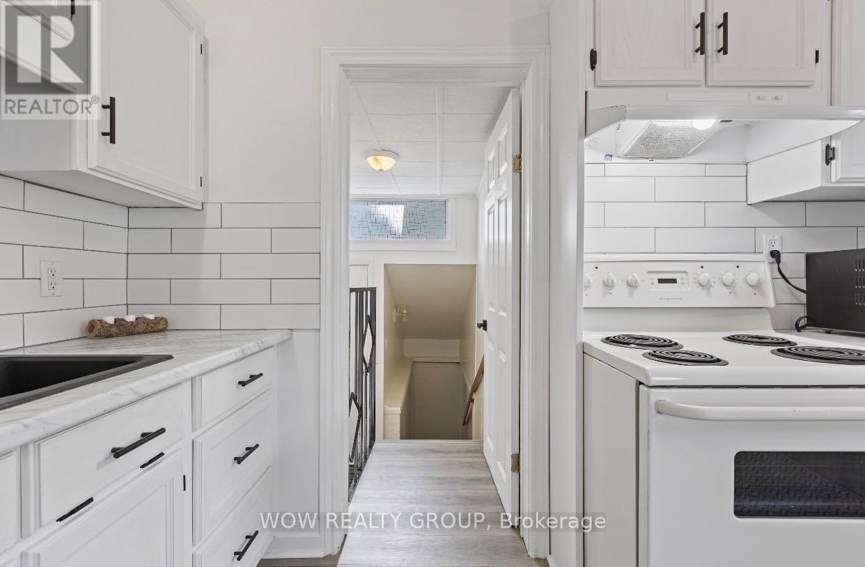 47 CLIFFORD AVENUE - 39