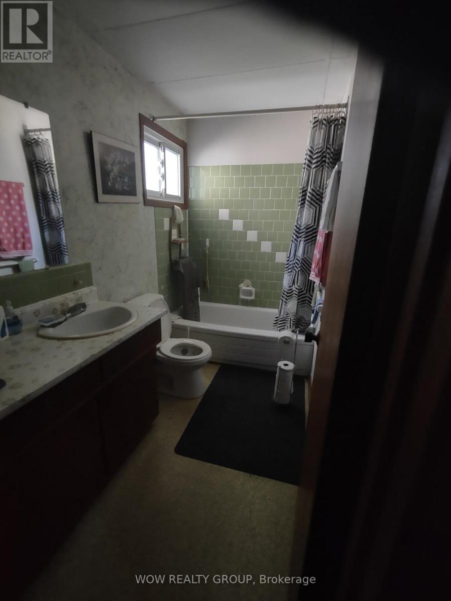 47 CLIFFORD AVENUE - 48