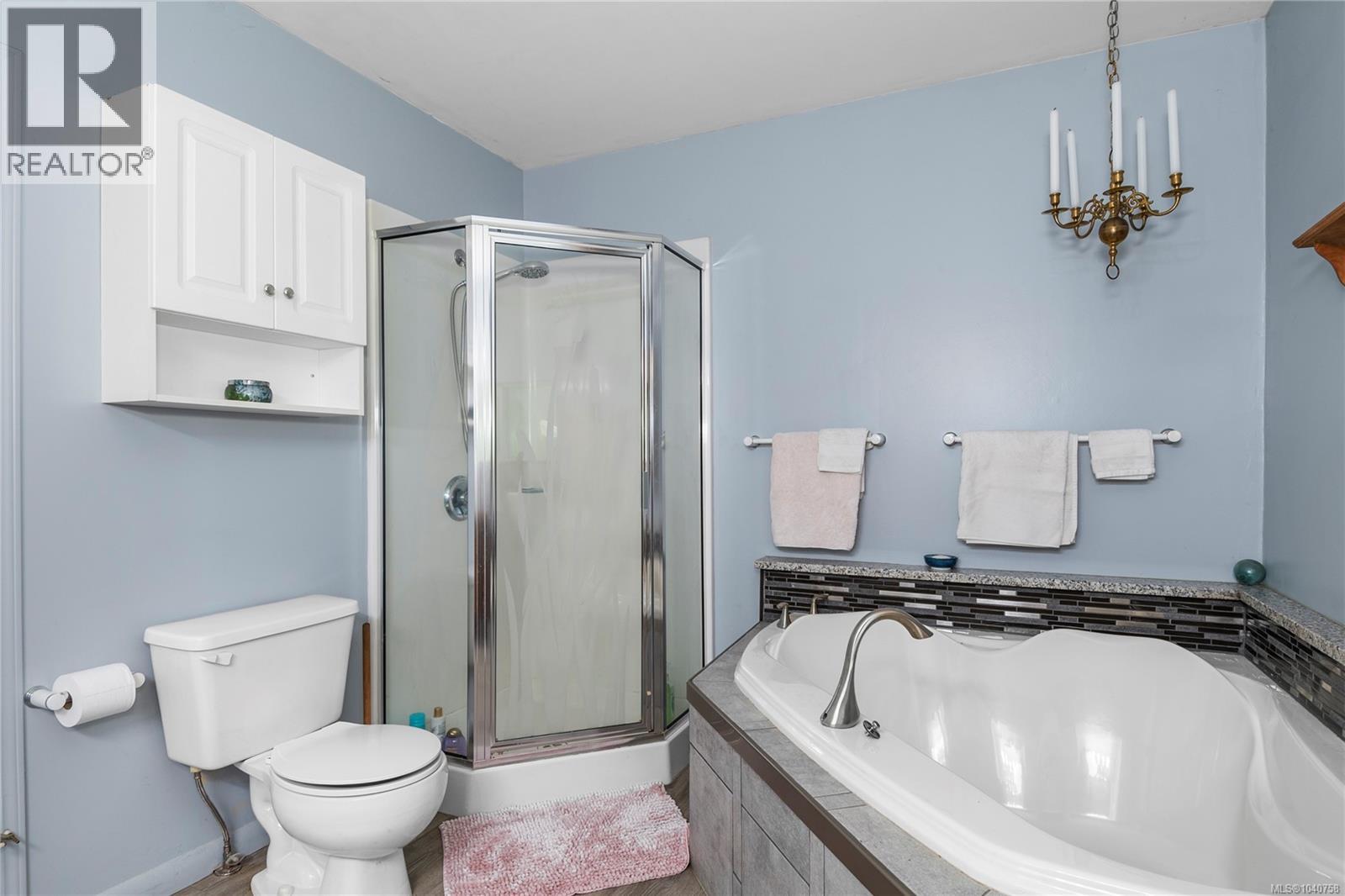 870 Sayward Rd - 30