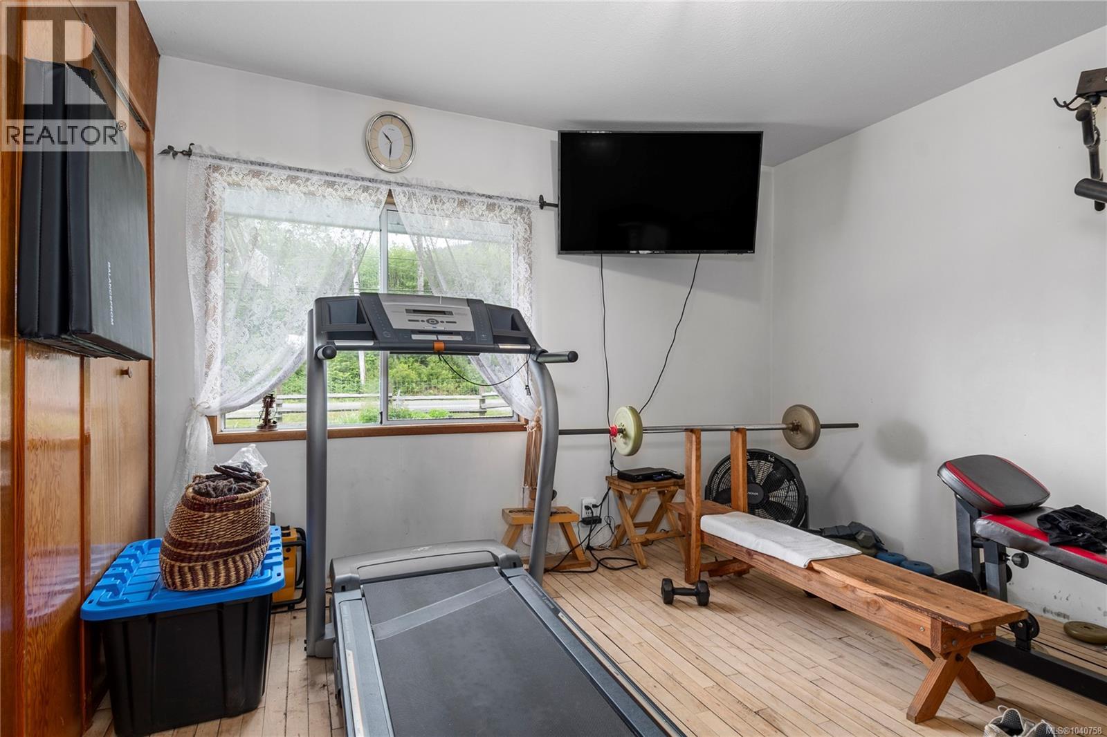 870 Sayward Rd - 31
