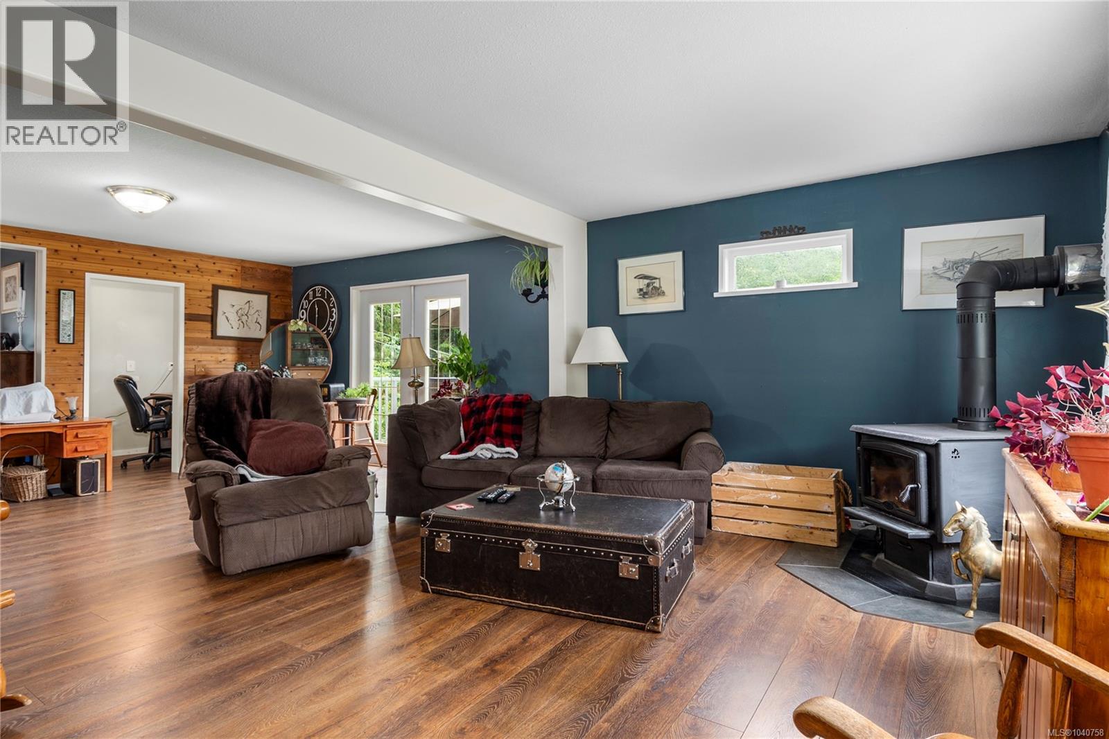870 Sayward Rd - 34