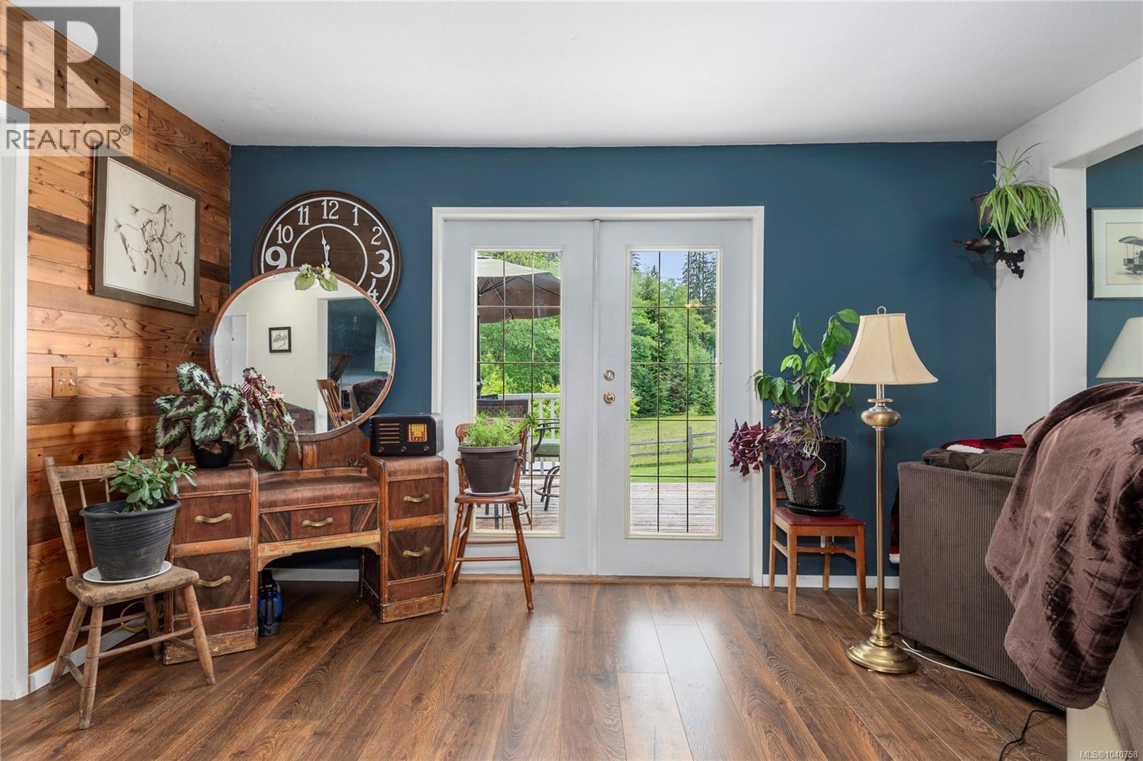 870 Sayward Rd - 36