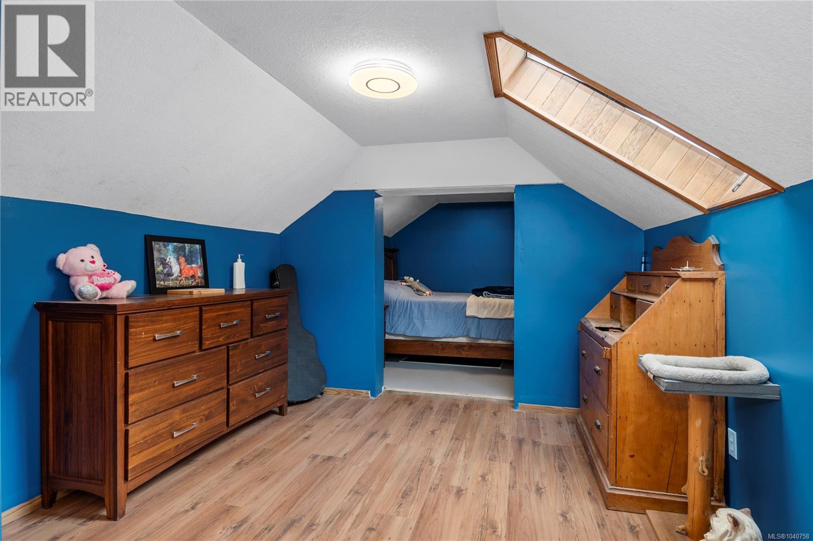 870 Sayward Rd - 38