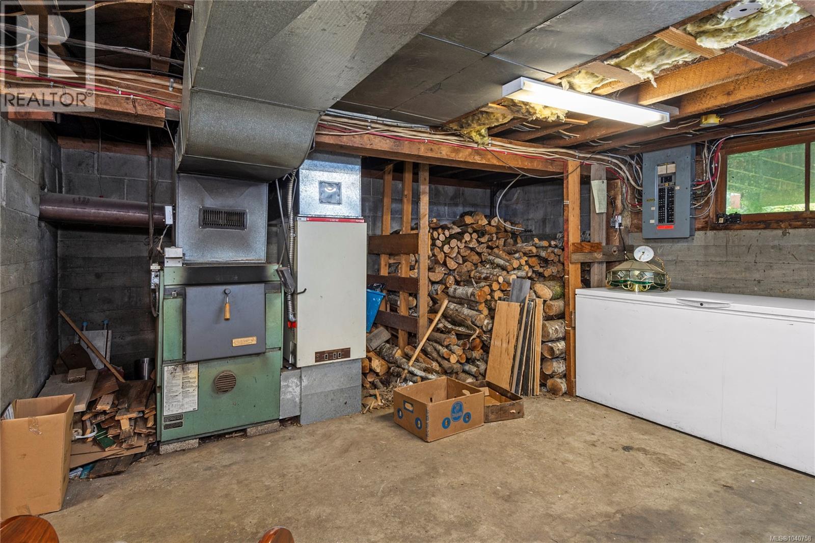 870 Sayward Rd - 48