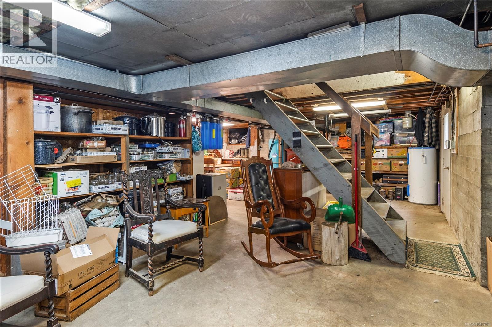 870 Sayward Rd - 49