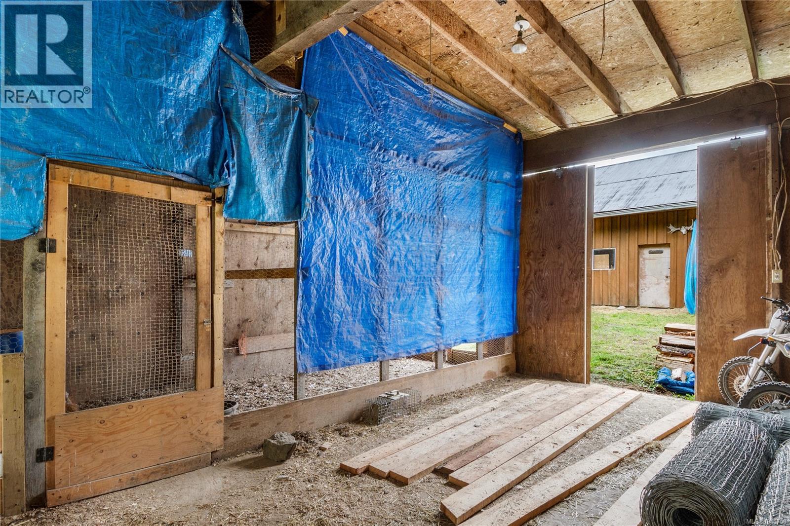 870 Sayward Rd - 58