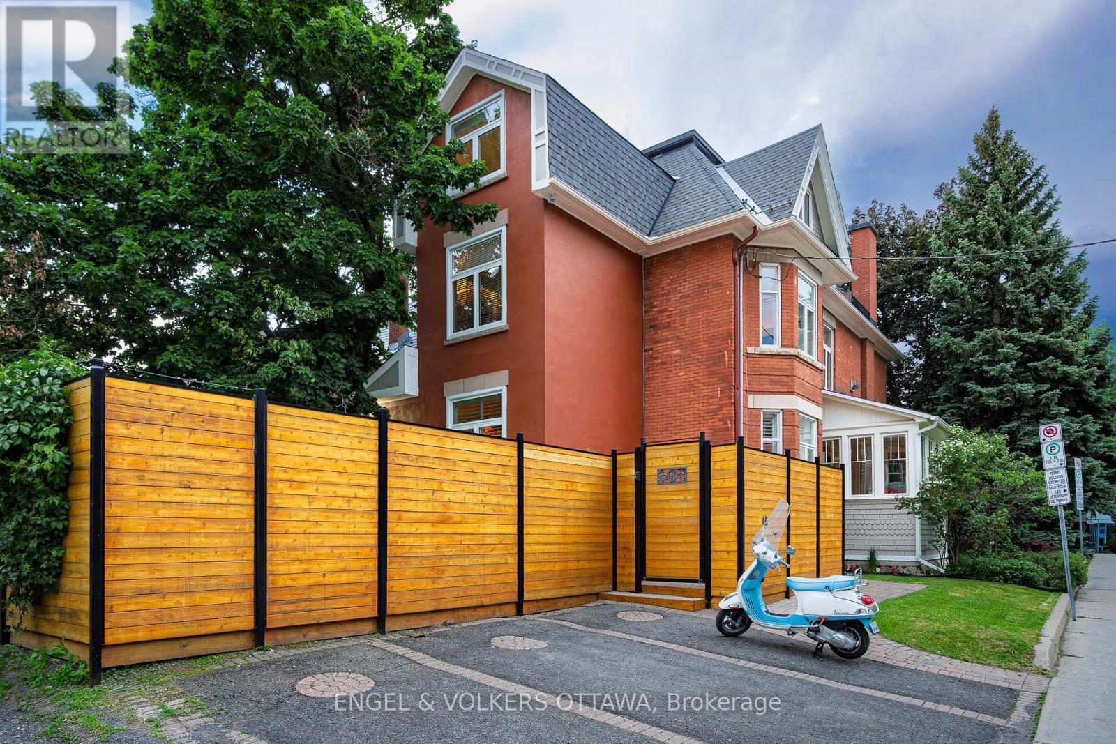 5 Bed, 6 Bath House for Sale in Ottawa – 119 STRATHCONA AVENUE, Ottawa – MLS# X13465014 - Image 38
