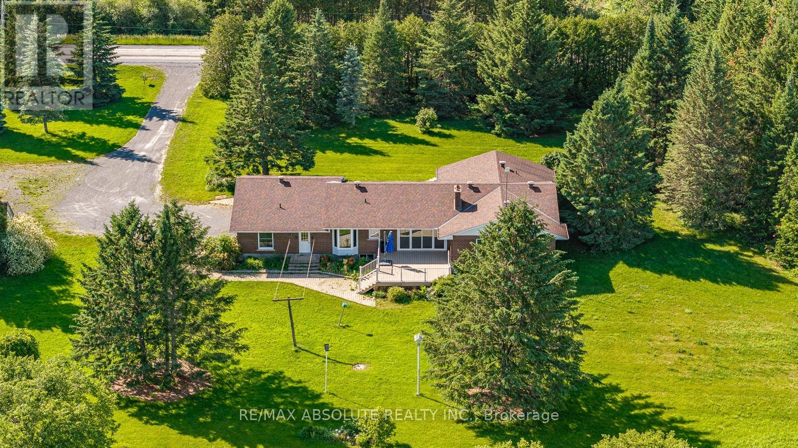 4 Bed, 3 Bath House for Sale in Ottawa – 2772 HARBISON ROAD, Ottawa – MLS# X13465078 - Image 33