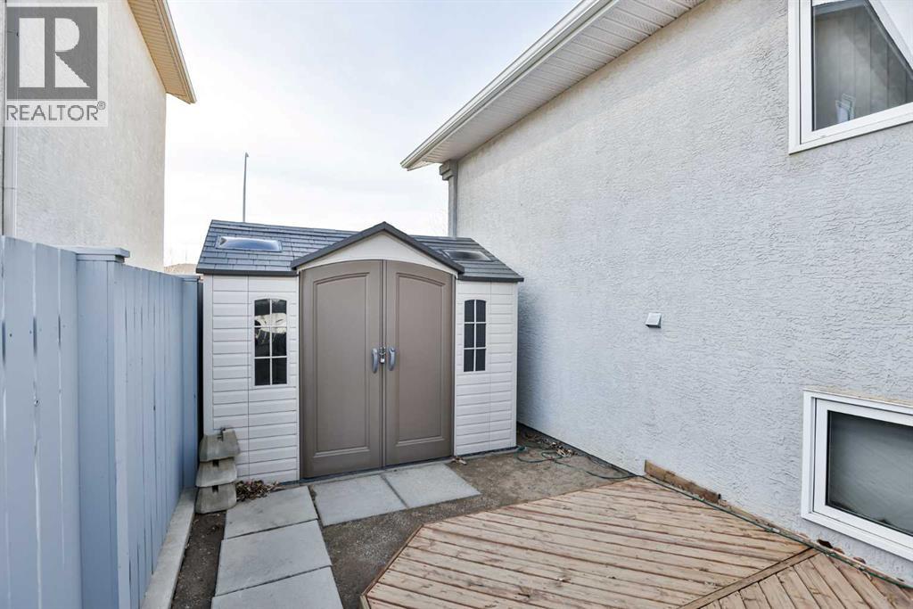 1012 24 Avenue - 6