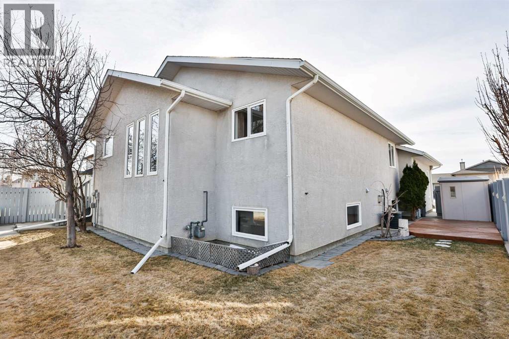 1012 24 Avenue - 8