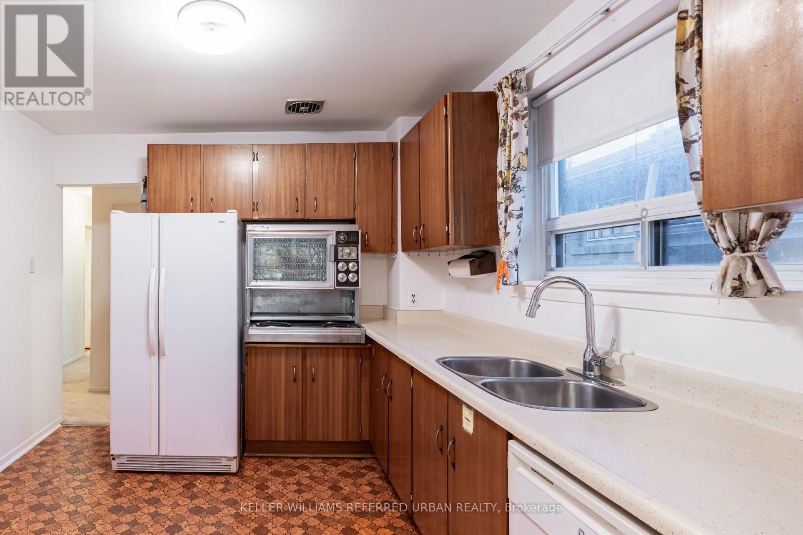 1636 ROBILLARD ROAD - 13