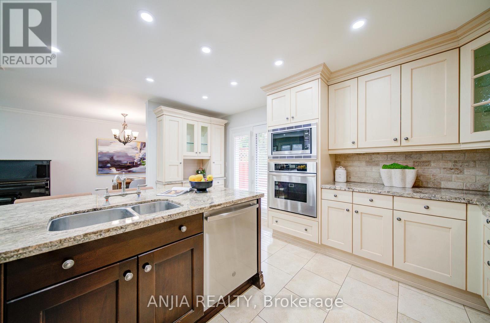 70 BRIARWOOD ROAD - 18