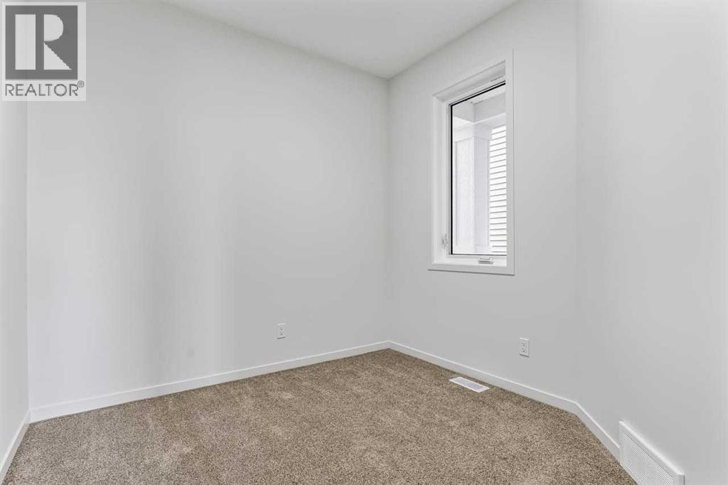 131 Corner Glen Grove NE - 18