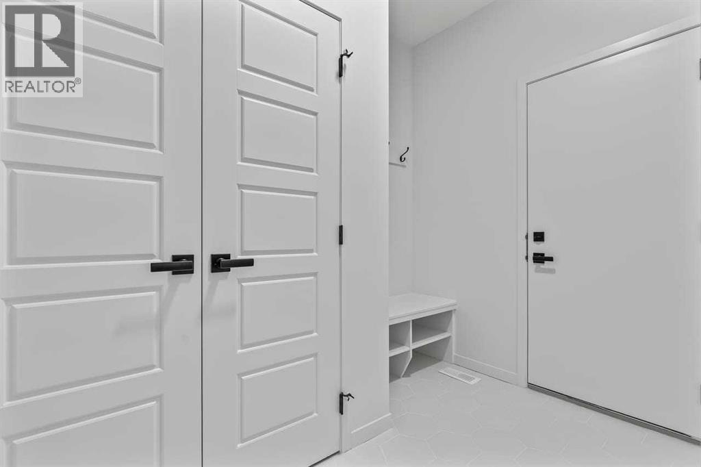 131 Corner Glen Grove NE - 22