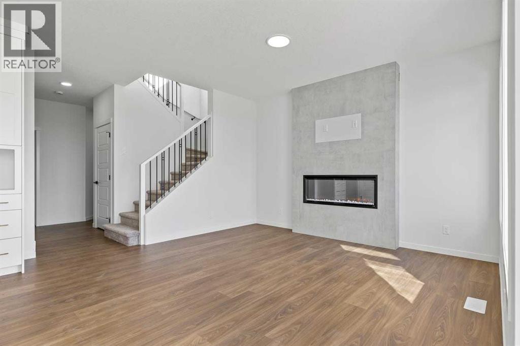131 Corner Glen Grove NE - 15
