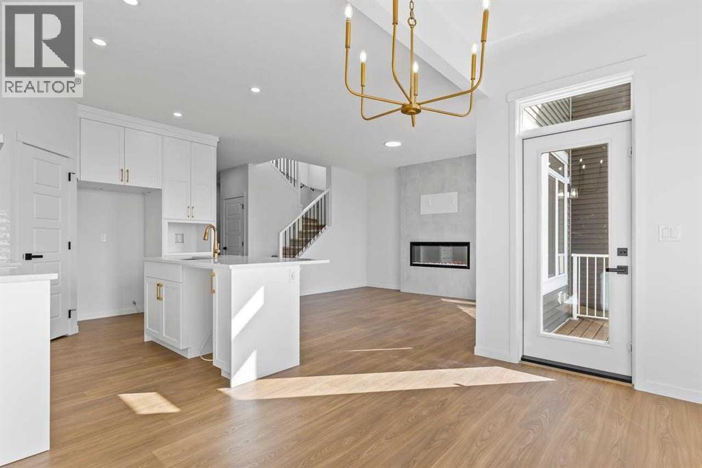 131 Corner Glen Grove NE - 12