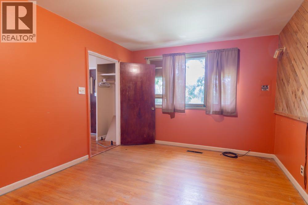 1218 13 Street N - 10