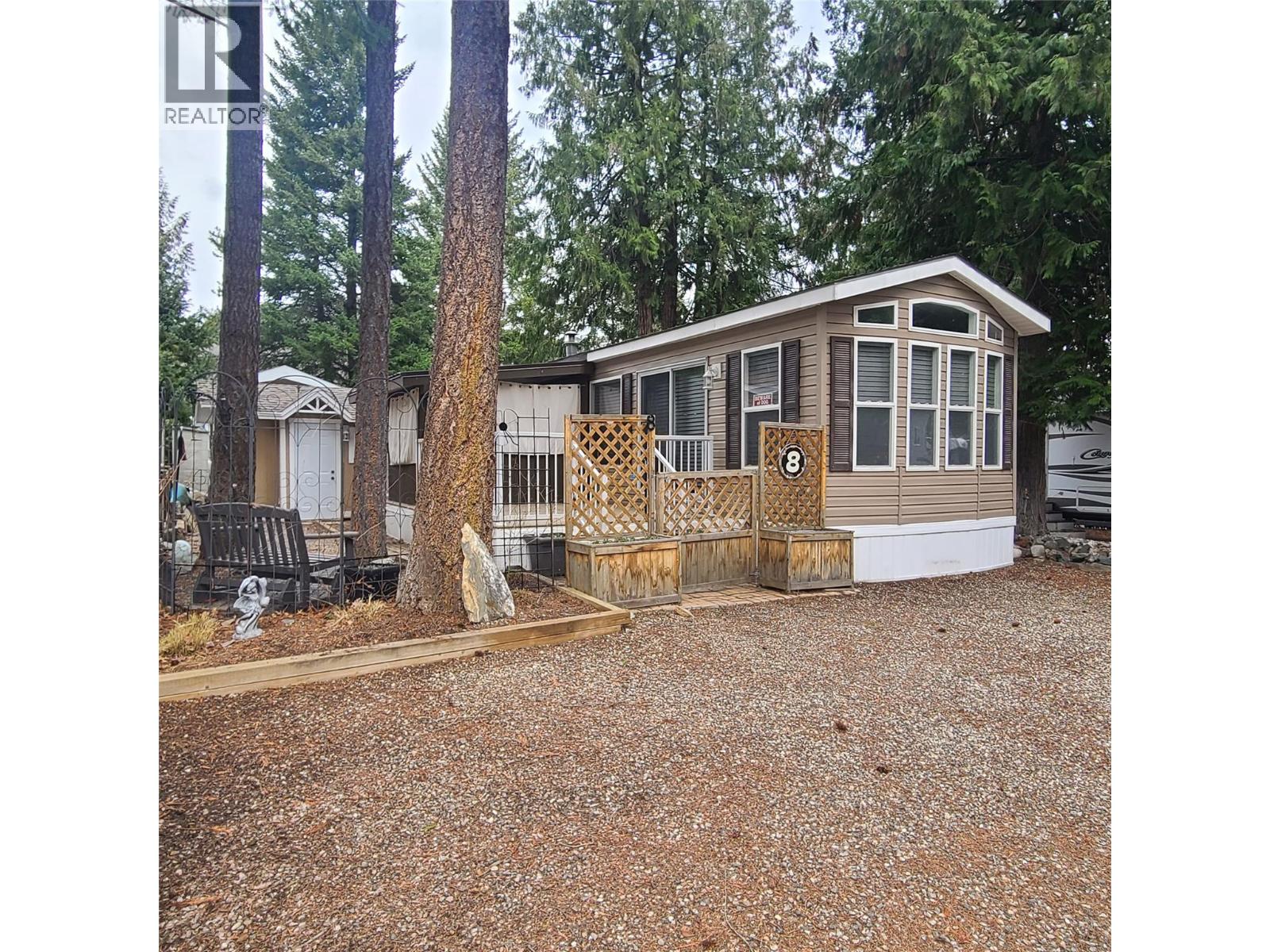 #8 3980 Squilax Anglemont Road - 46