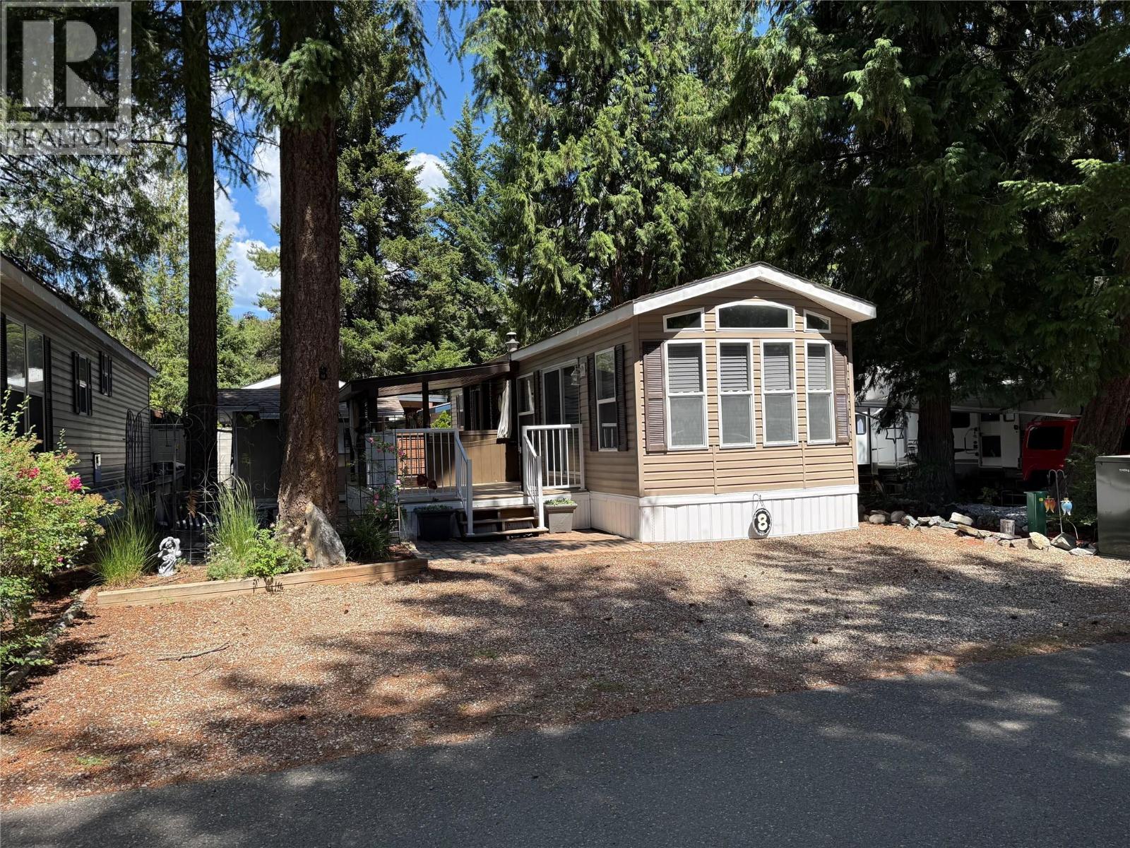 #8 3980 Squilax Anglemont Road - 1
