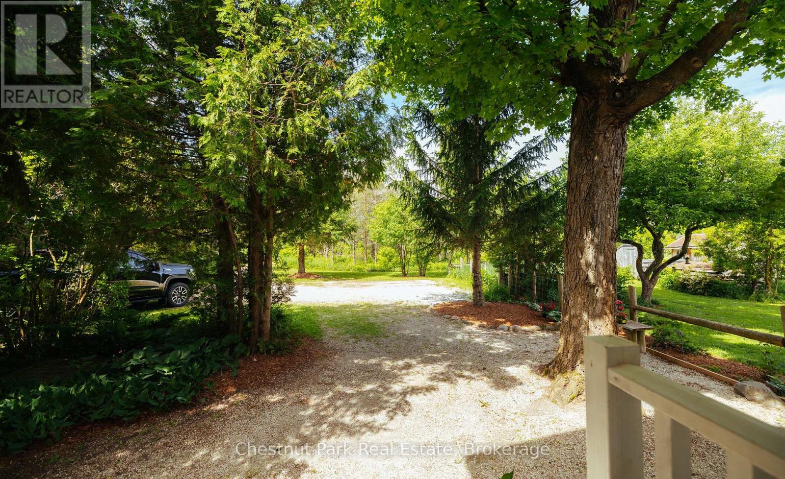 729297 21ST SIDE ROAD - 48