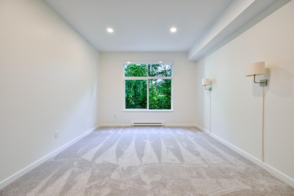 213 33318 E BOURQUIN CRESCENT, Abbotsford
