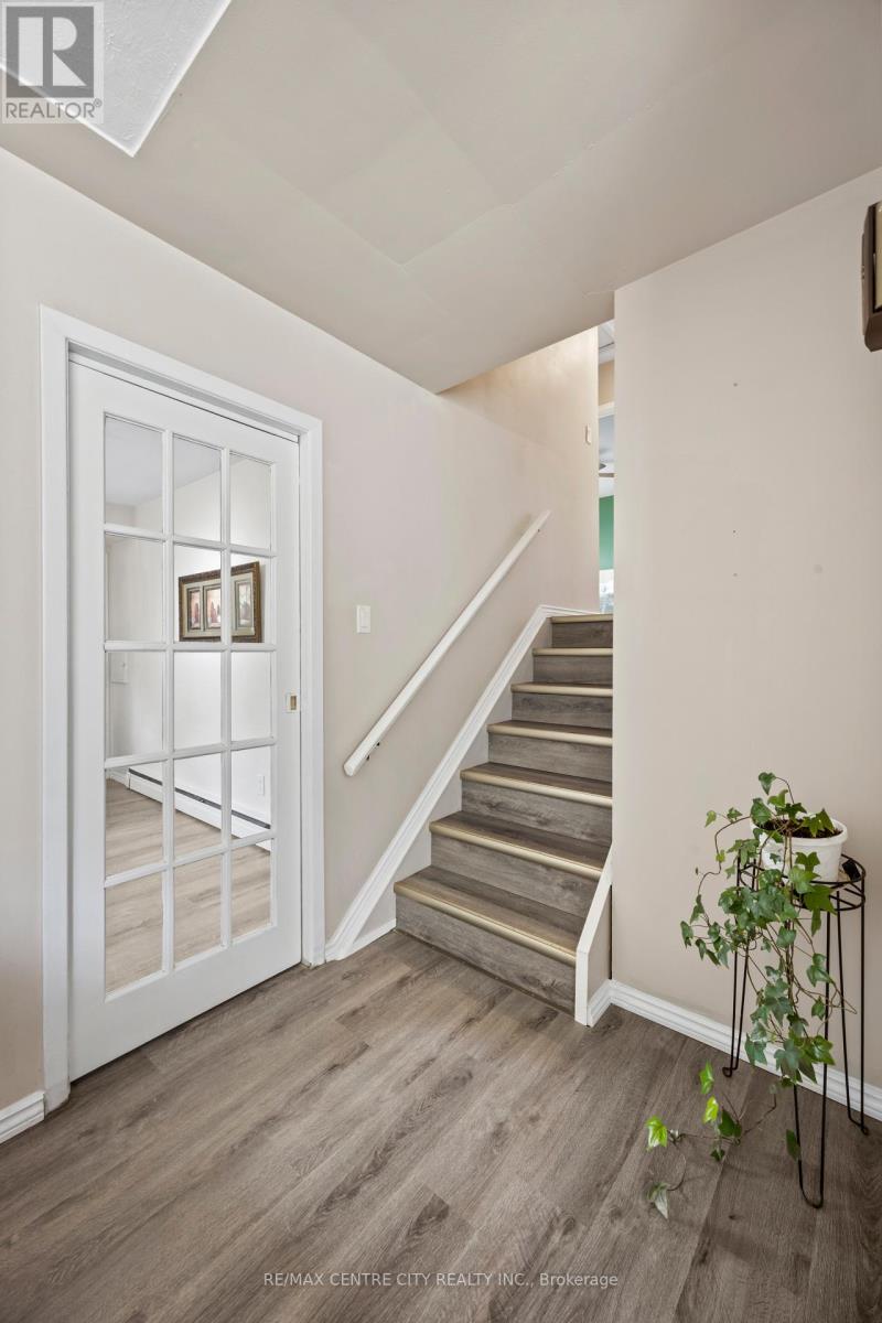 580 SALWAY STREET - 20
