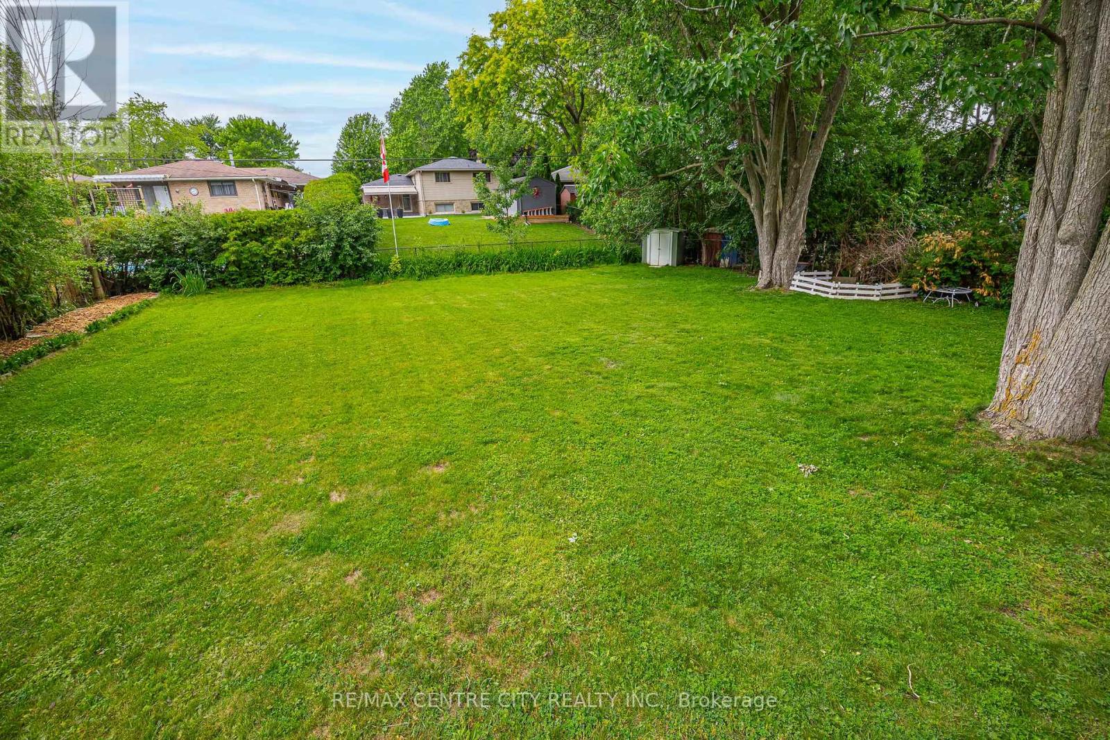 580 SALWAY STREET - 39