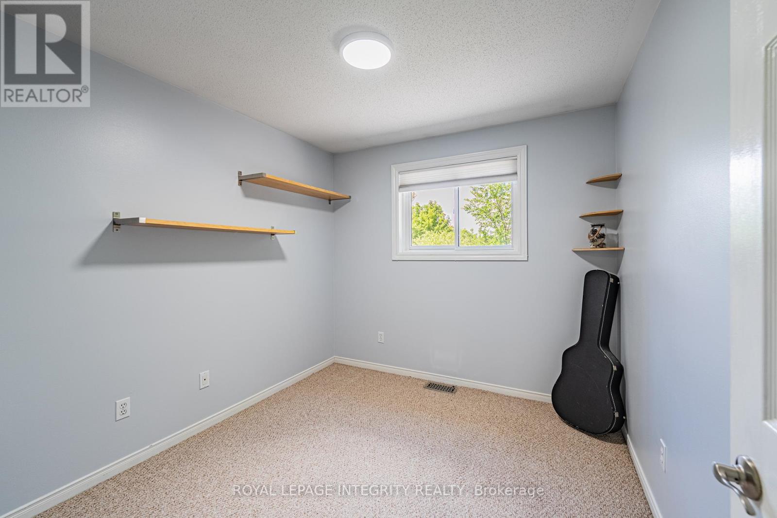 3 Bed, 3 Bath House for Sale in Ottawa – 208 BLACKDOME CRESCENT, Ottawa – MLS# X13465090 - Image 20
