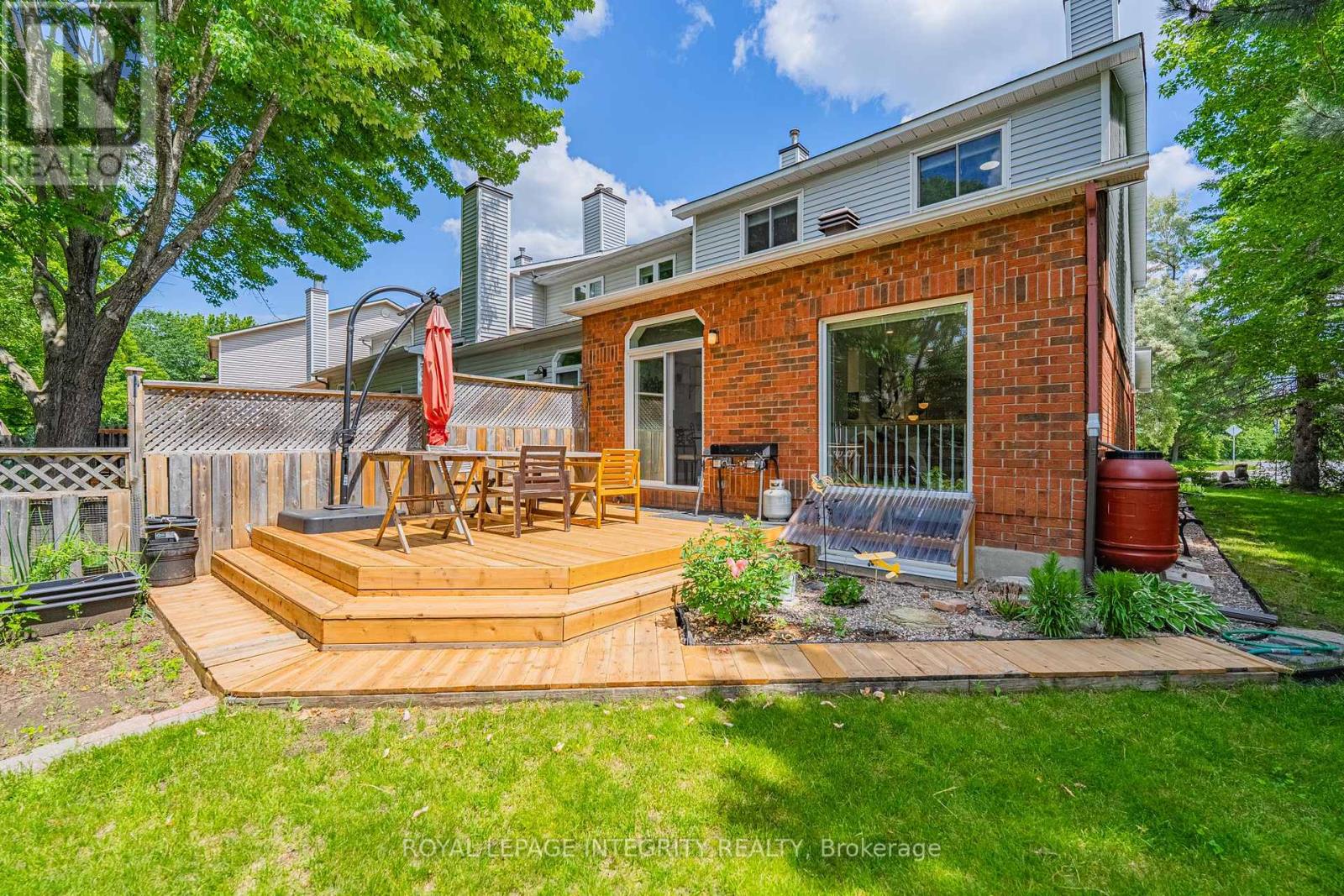 3 Bed, 3 Bath House for Sale in Ottawa – 208 BLACKDOME CRESCENT, Ottawa – MLS# X13465090 - Image 29