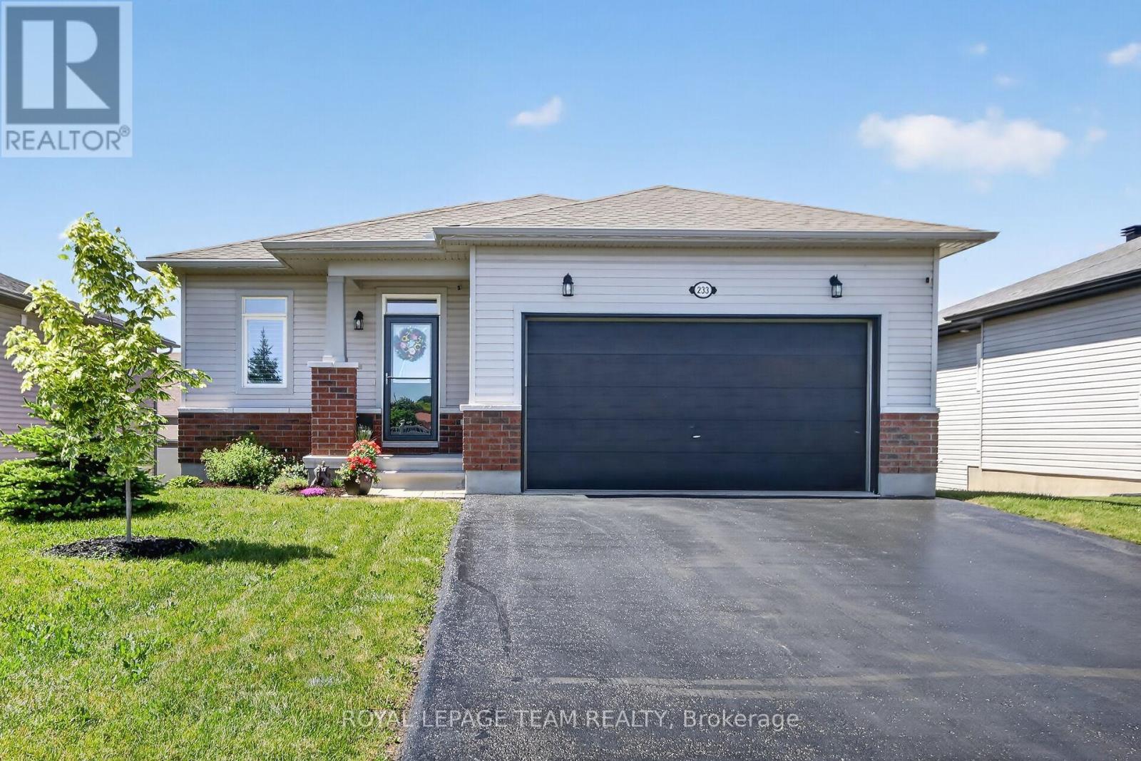 233 EDEY STREET - 1