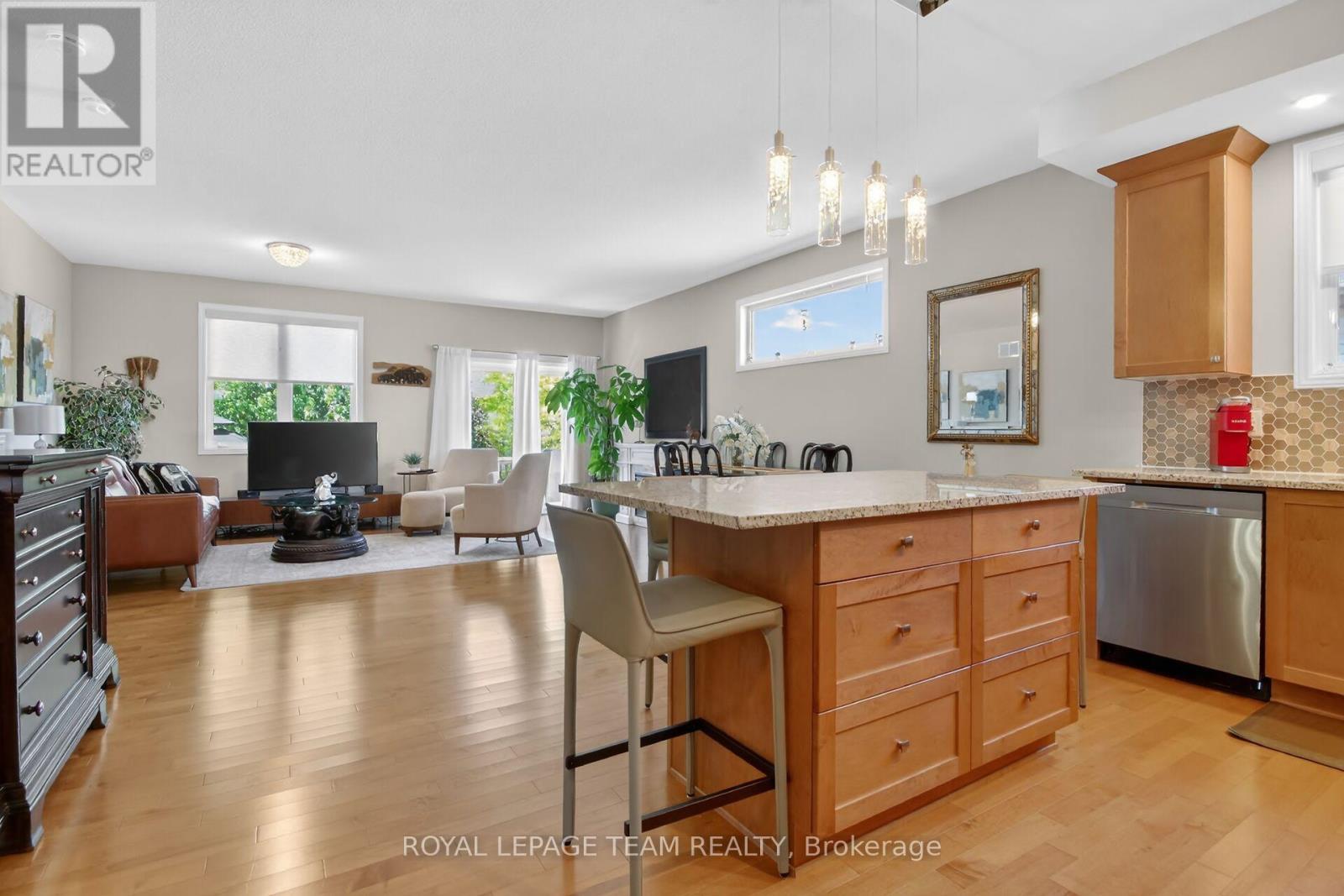 233 EDEY STREET - 13
