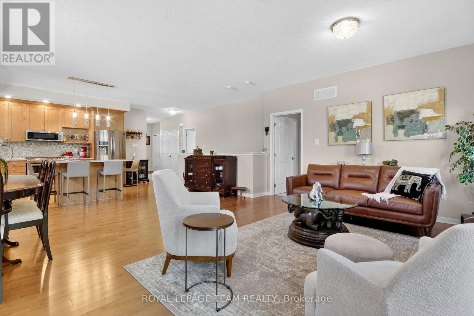 233 EDEY STREET - 17